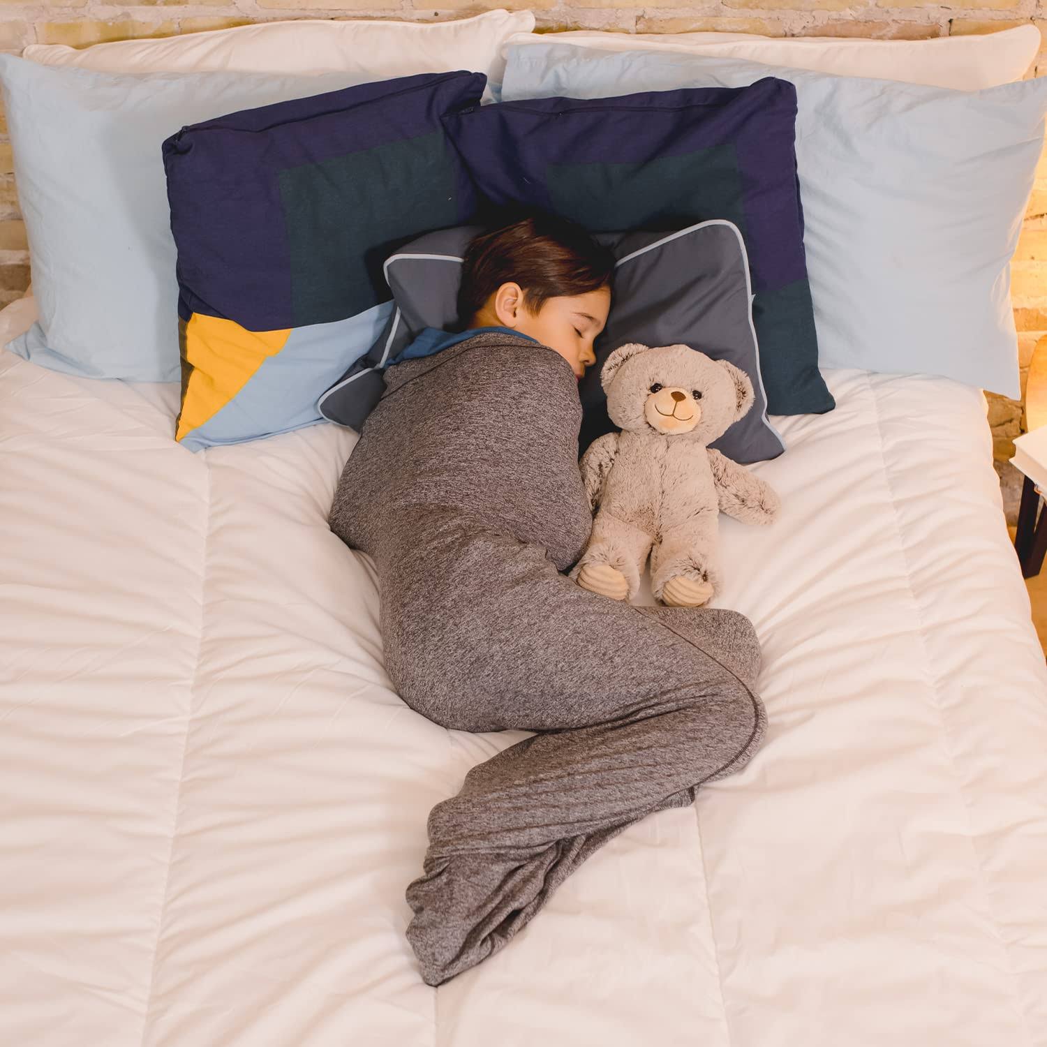 Hug Sleep - Sleep Pod Move - Wearable Cooling Sensory Compression Blanket - Shark Tank Partner - Machine Washable - Weighted Blanket Alternative -